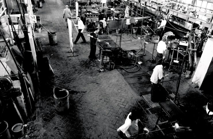 INDUSTRIA VETRARIA VALDARNESE, IL M5S IN CAMPO PER I LAVORATORI