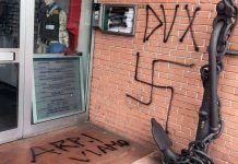 Svastiche, scritte e minacce a Prato. Il M5S: “Valori di democrazia, libertà e antifascismo non indietreggeranno”