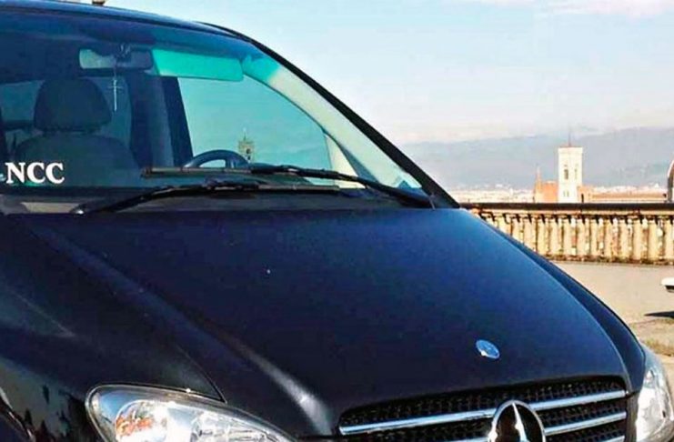 Protesta taxi e NCC contro liberalizzazione del trasporto proposta dal PD, Galletti (M5S): “Si rischia l’anarchia, siamo con le imprese del trasporto”