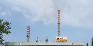 Raffineria Eni a Livorno, Giannarelli (M5S): “Salute e lavoro i problemi da risolvere subito”