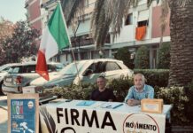 Il M5S Massa Continua la Sua Presenza nelle Piazze: Tre Raccolte Firme per Cambiare