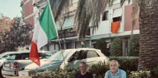 Il M5S Massa Continua la Sua Presenza nelle Piazze: Tre Raccolte Firme per Cambiare