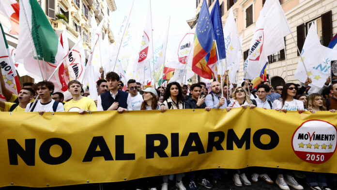 corteo m5s pace